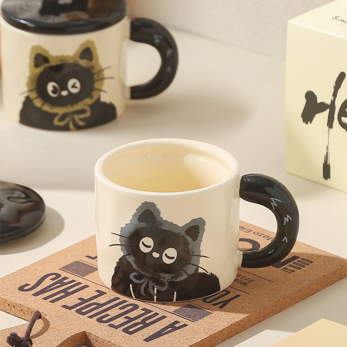 Peliflask Cute Cat Ceramic Mug with Lid – 360ML Kawaii Coffee Cup Gift